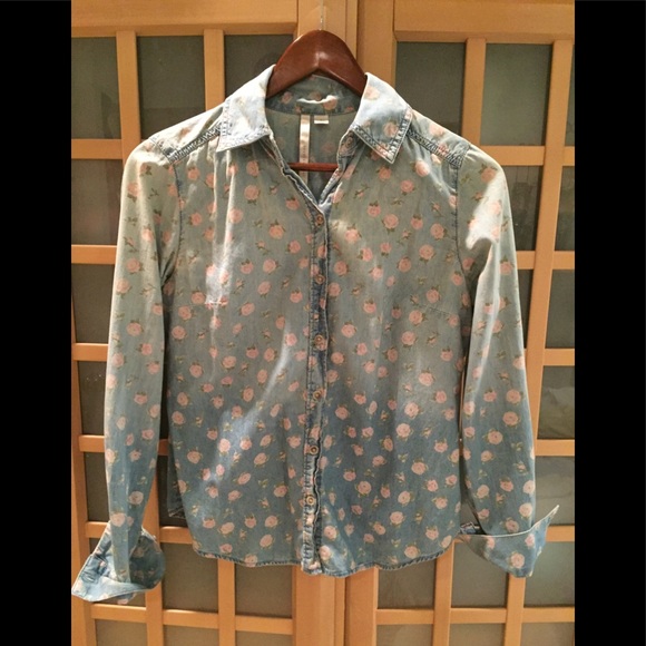 Floral denim shirt - Picture 2 of 6